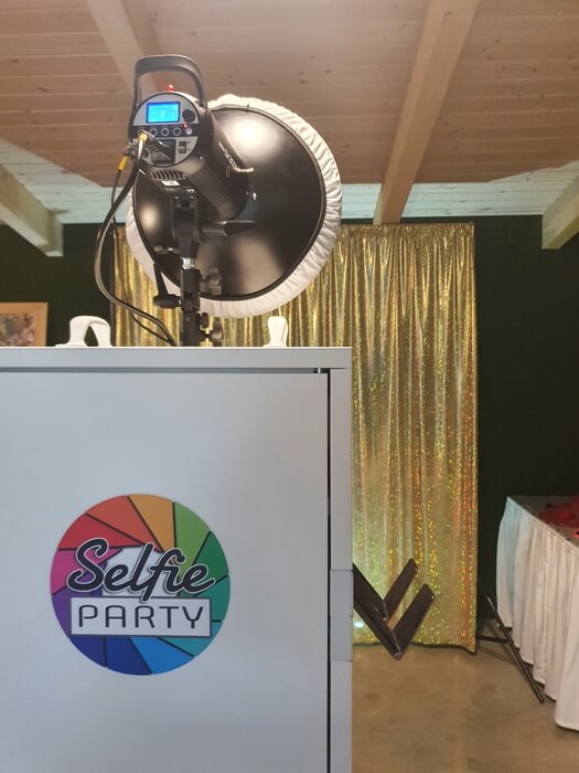 Selfietime with SelfiePARTY, Photobooth rental in Budapest